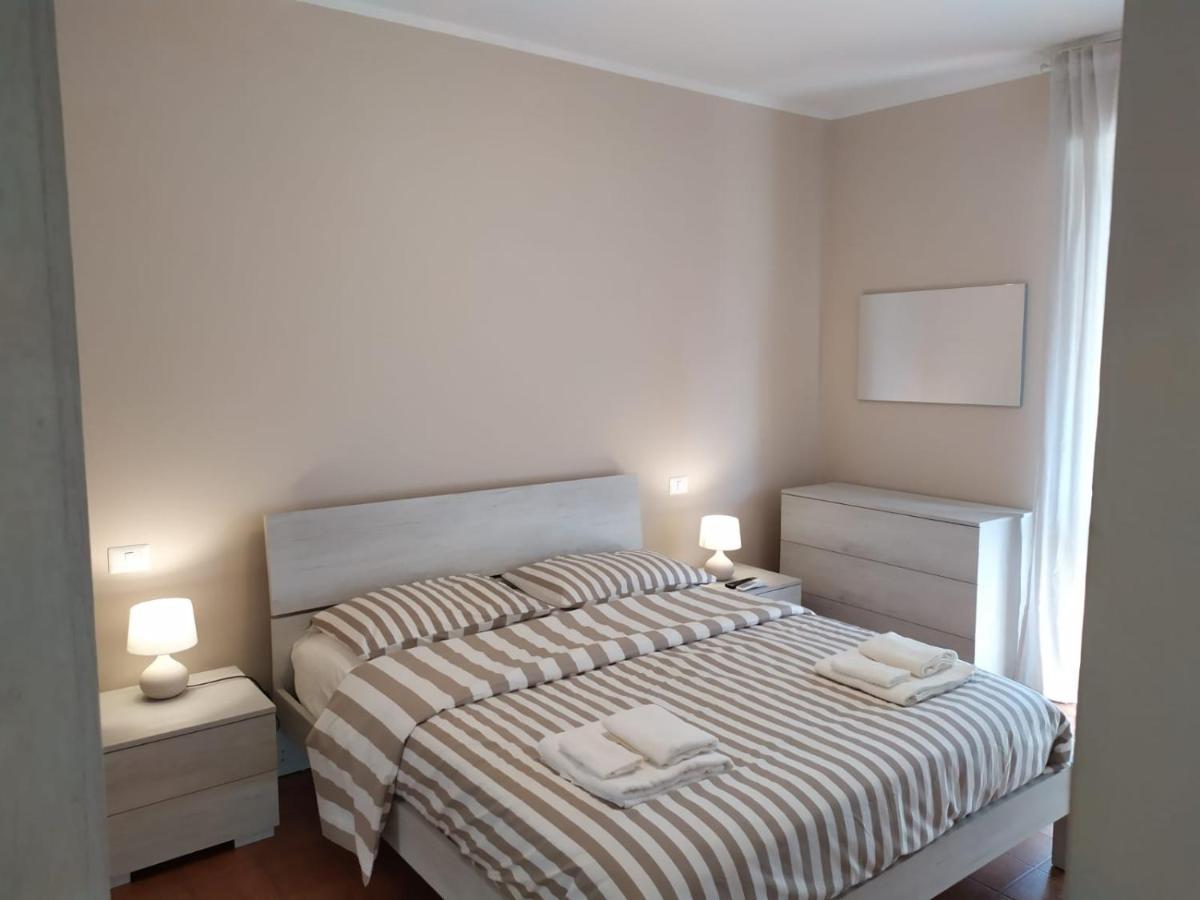 Beach House, 300 M Dal Mare, Marina Di Massa Kültér fotó