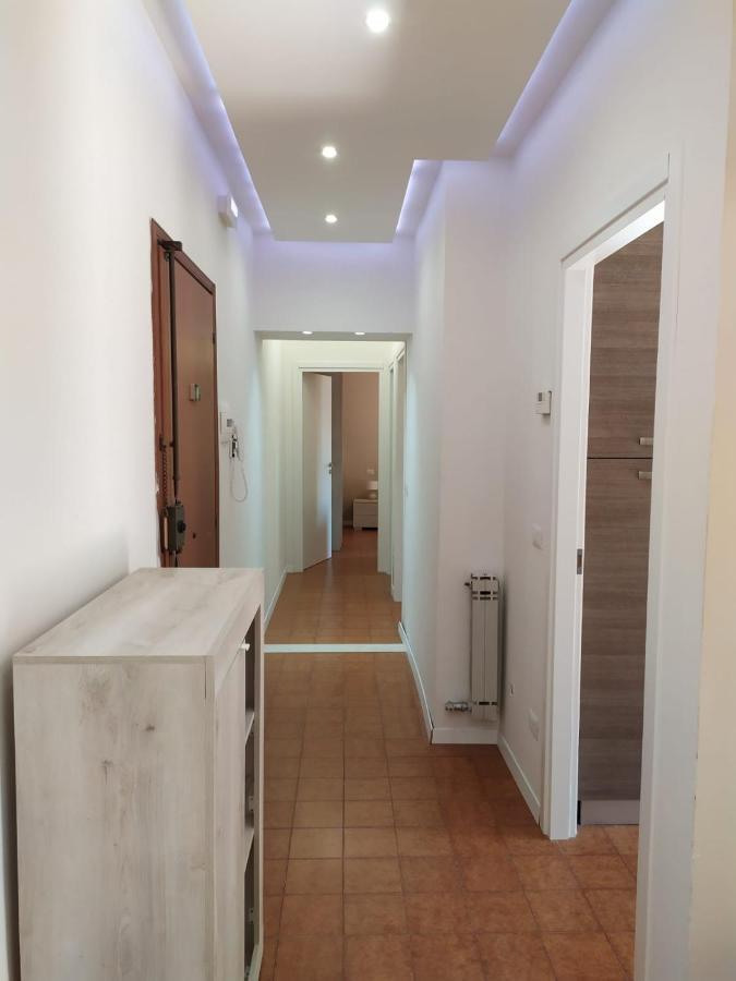 Beach House, 300 M Dal Mare, Marina Di Massa Kültér fotó